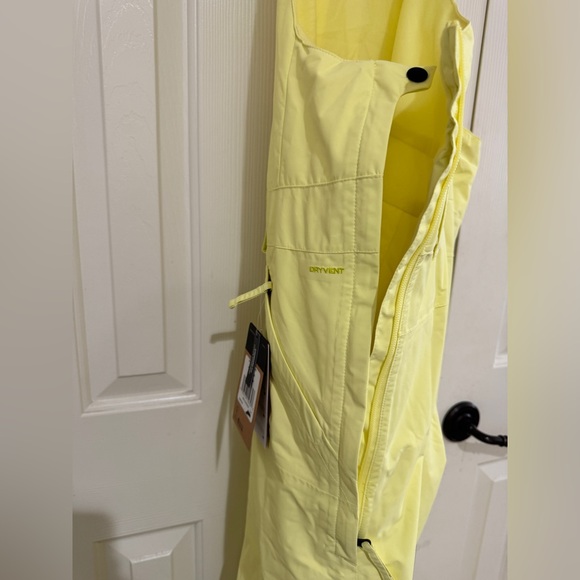 The North Face Yellow Women's Snow Freedom Insulated Bib Size Large NWT - Picture 4 of 14